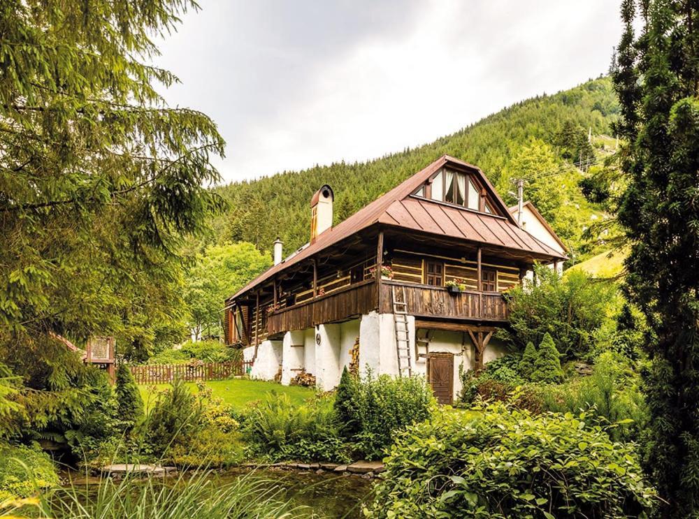 Drevenica Inga Villa สตาเร โฮรี ภายนอก รูปภาพ